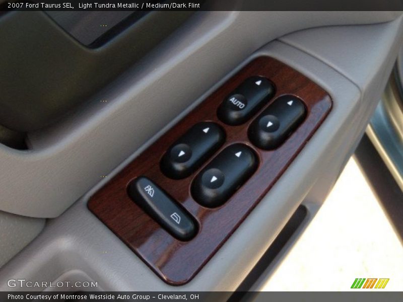 Light Tundra Metallic / Medium/Dark Flint 2007 Ford Taurus SEL
