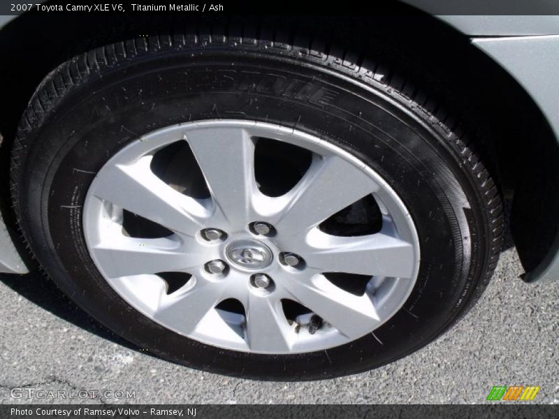 Titanium Metallic / Ash 2007 Toyota Camry XLE V6
