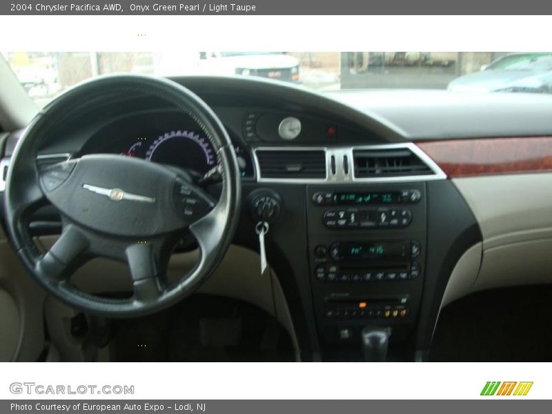 Onyx Green Pearl / Light Taupe 2004 Chrysler Pacifica AWD