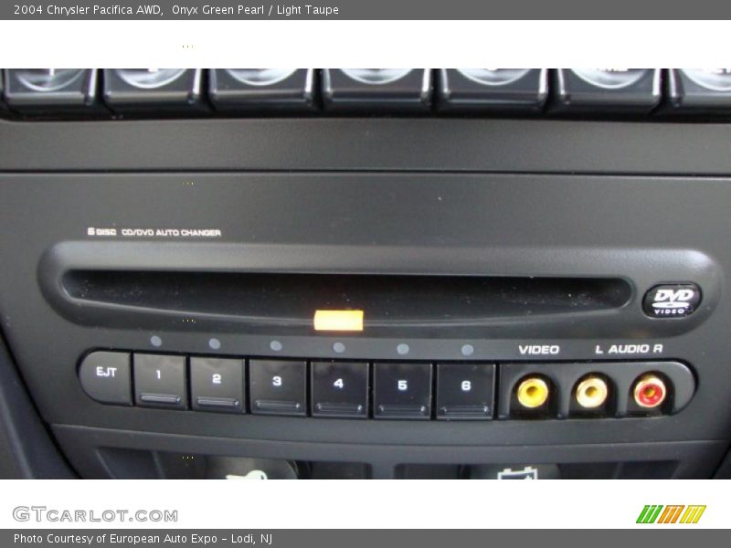 Onyx Green Pearl / Light Taupe 2004 Chrysler Pacifica AWD