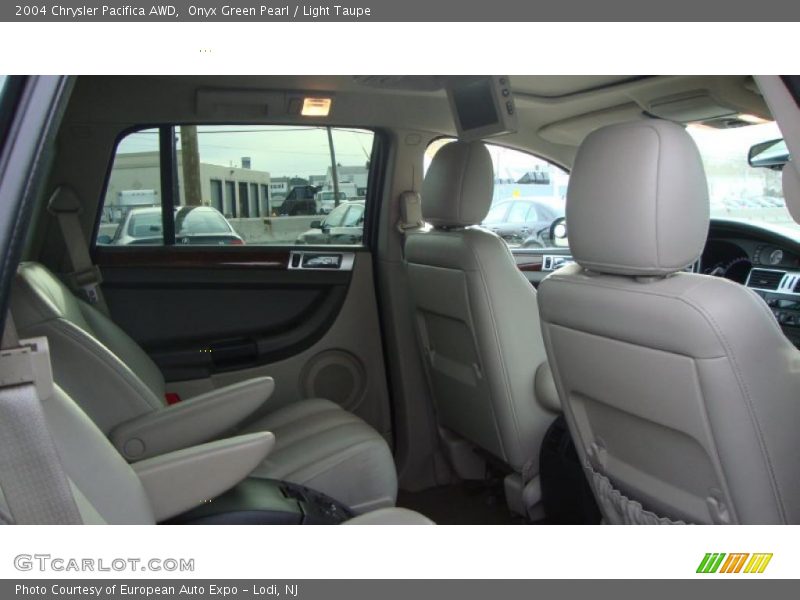 Onyx Green Pearl / Light Taupe 2004 Chrysler Pacifica AWD