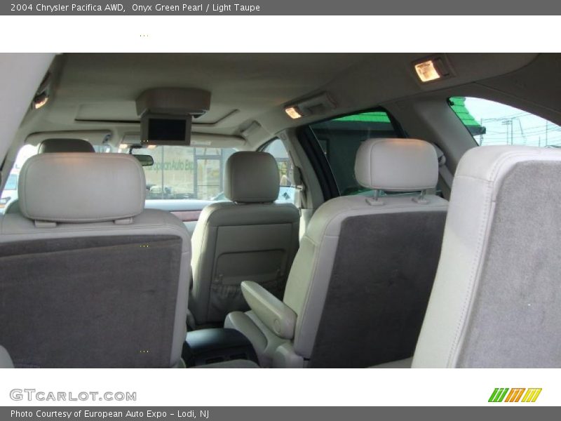 Onyx Green Pearl / Light Taupe 2004 Chrysler Pacifica AWD