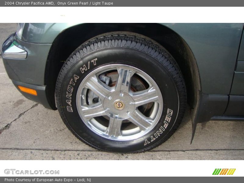 Onyx Green Pearl / Light Taupe 2004 Chrysler Pacifica AWD