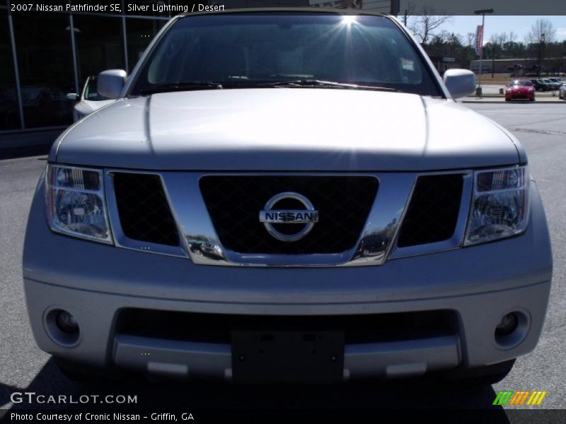 Silver Lightning / Desert 2007 Nissan Pathfinder SE