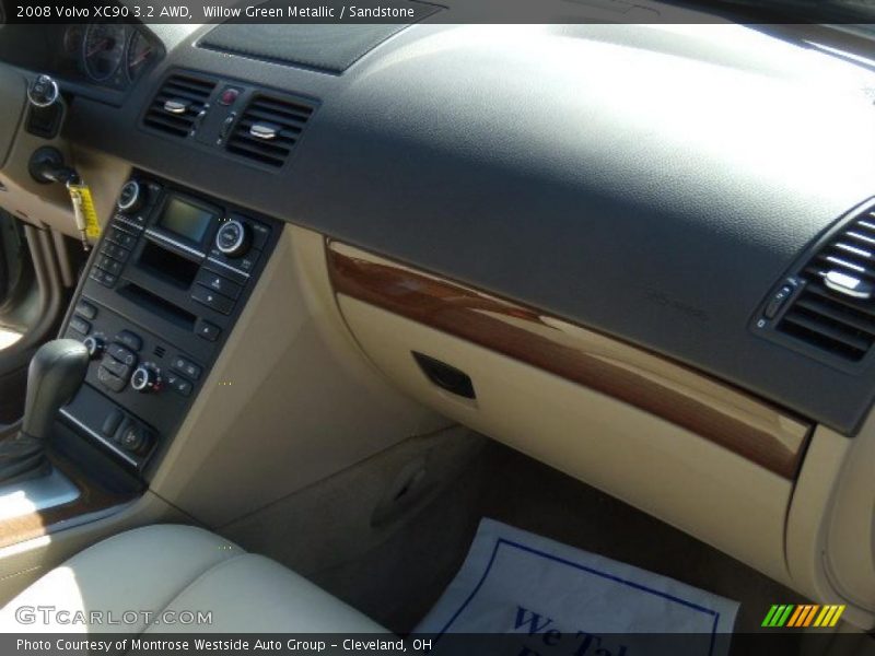 Willow Green Metallic / Sandstone 2008 Volvo XC90 3.2 AWD