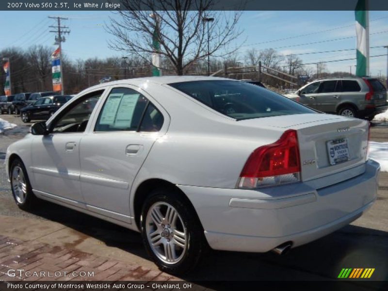 Ice White / Beige 2007 Volvo S60 2.5T