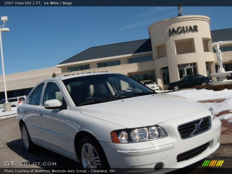 Ice White / Beige 2007 Volvo S60 2.5T