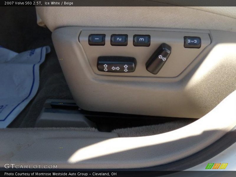Ice White / Beige 2007 Volvo S60 2.5T
