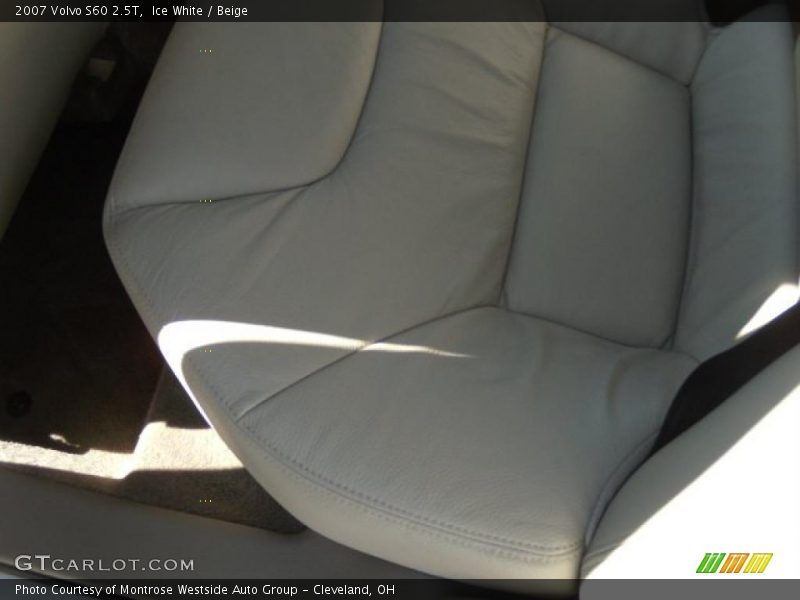 Ice White / Beige 2007 Volvo S60 2.5T