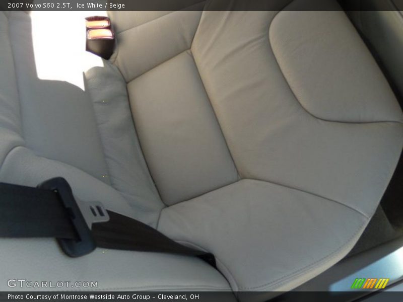 Ice White / Beige 2007 Volvo S60 2.5T