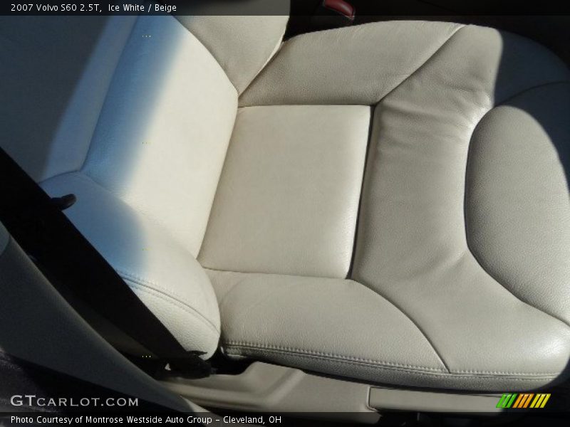 Ice White / Beige 2007 Volvo S60 2.5T