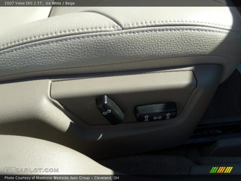 Ice White / Beige 2007 Volvo S60 2.5T