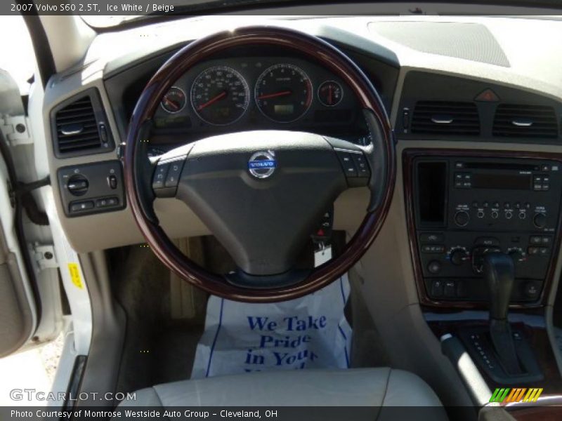 Ice White / Beige 2007 Volvo S60 2.5T