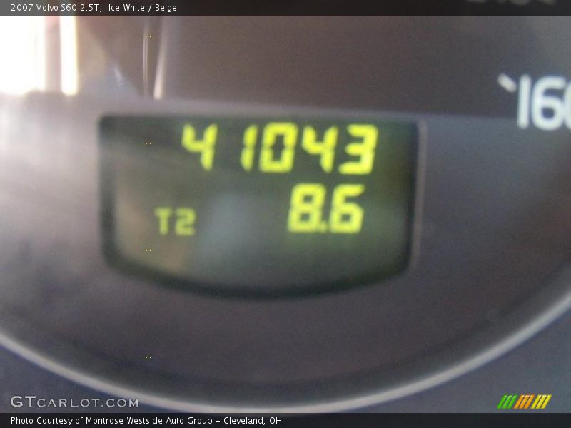 Ice White / Beige 2007 Volvo S60 2.5T
