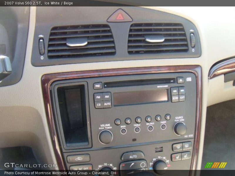 Ice White / Beige 2007 Volvo S60 2.5T