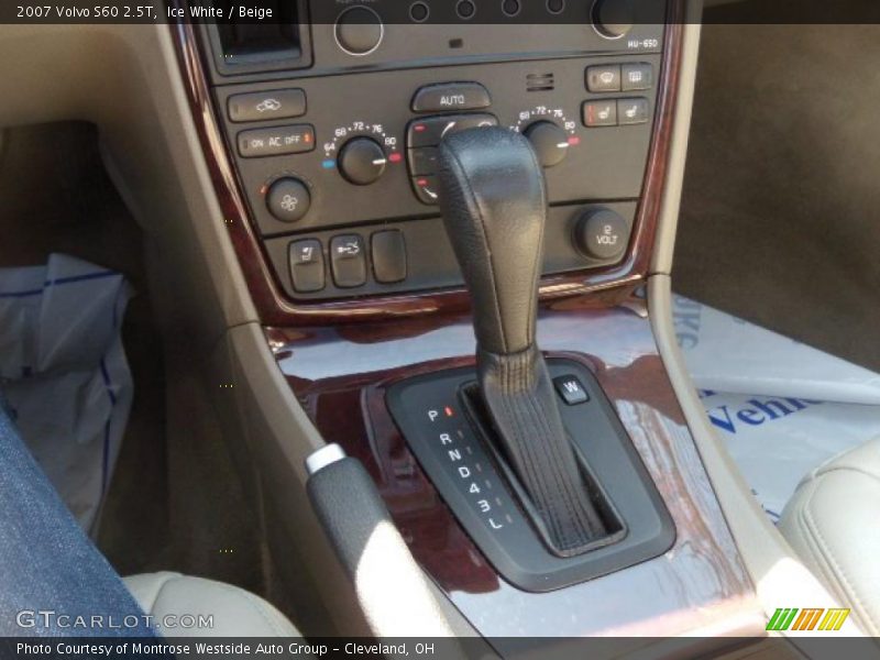 Ice White / Beige 2007 Volvo S60 2.5T