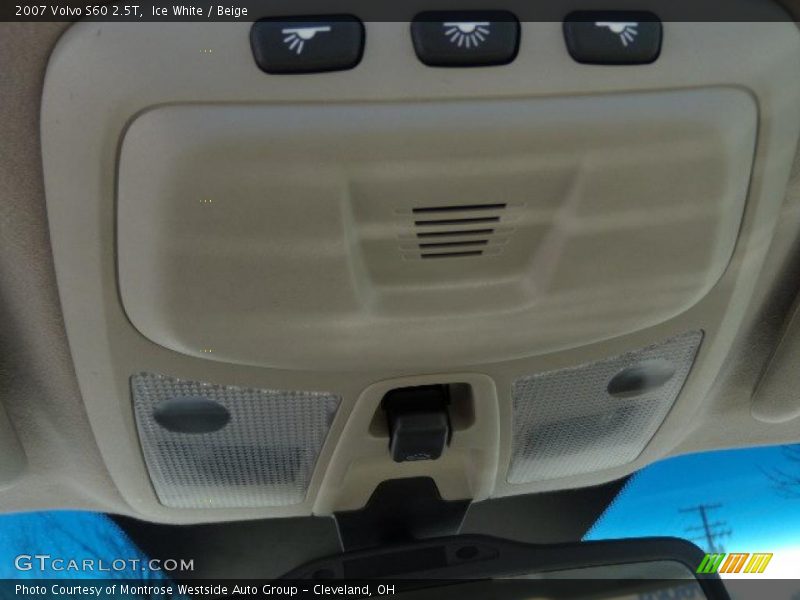 Ice White / Beige 2007 Volvo S60 2.5T