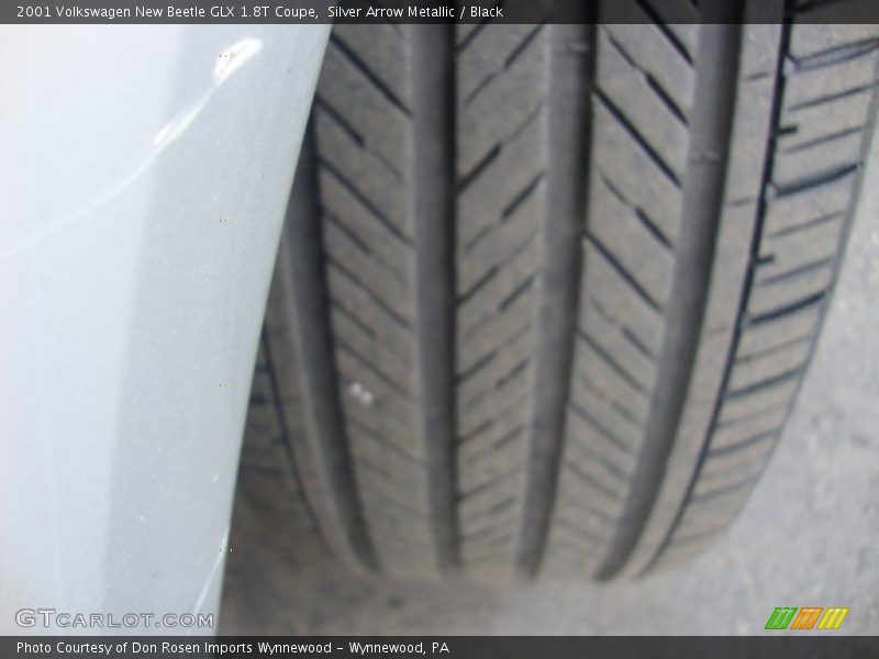Silver Arrow Metallic / Black 2001 Volkswagen New Beetle GLX 1.8T Coupe
