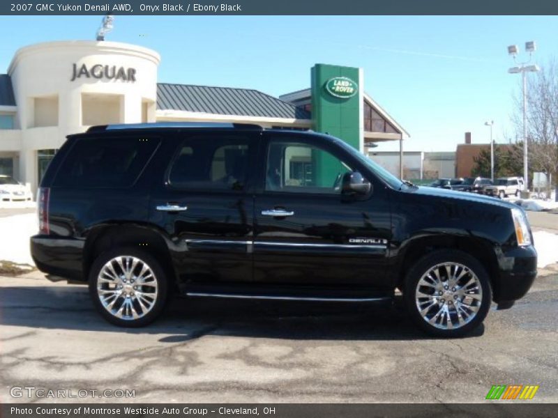 Onyx Black / Ebony Black 2007 GMC Yukon Denali AWD