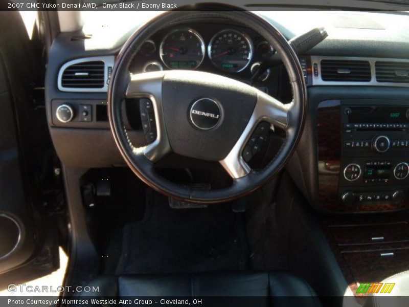 Onyx Black / Ebony Black 2007 GMC Yukon Denali AWD