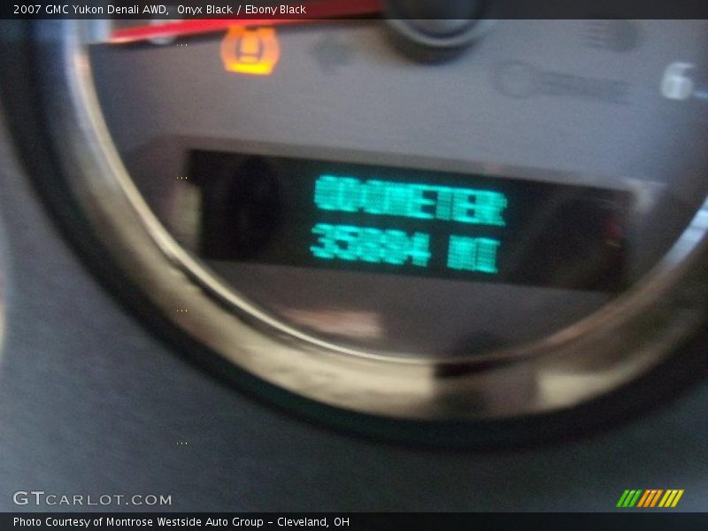 Onyx Black / Ebony Black 2007 GMC Yukon Denali AWD