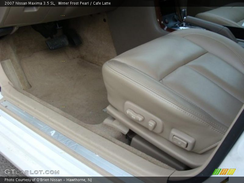 Winter Frost Pearl / Cafe Latte 2007 Nissan Maxima 3.5 SL