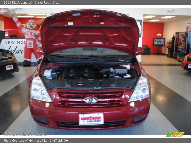 Claret Red / Gray 2009 Kia Sedona LX