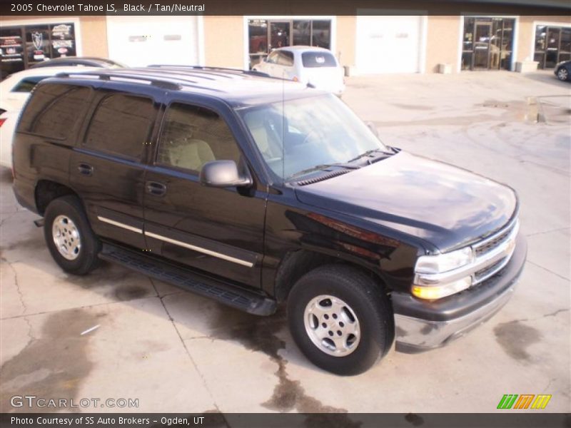 Black / Tan/Neutral 2005 Chevrolet Tahoe LS