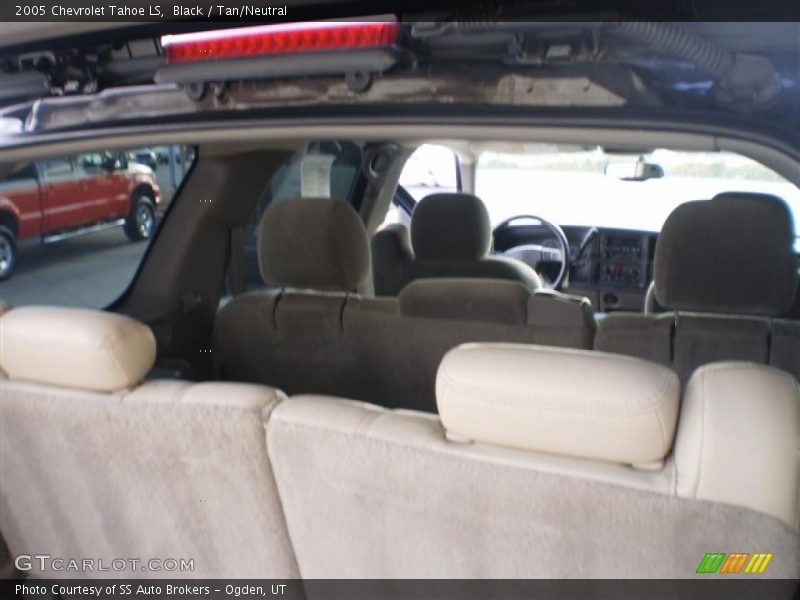 Black / Tan/Neutral 2005 Chevrolet Tahoe LS