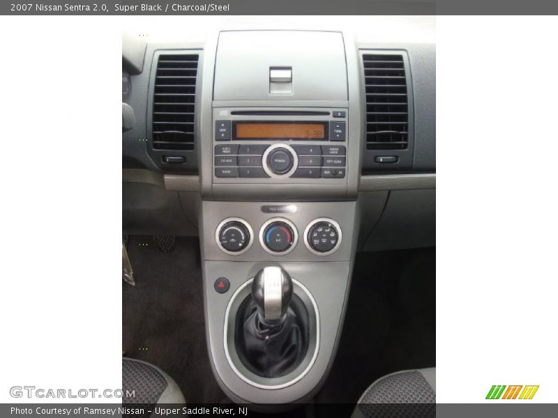 Super Black / Charcoal/Steel 2007 Nissan Sentra 2.0