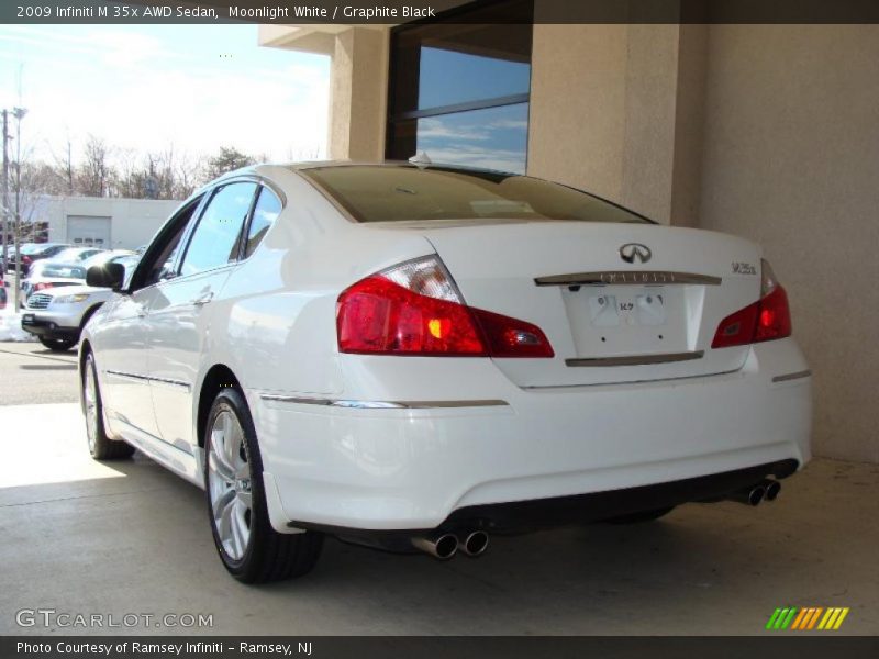 Moonlight White / Graphite Black 2009 Infiniti M 35x AWD Sedan