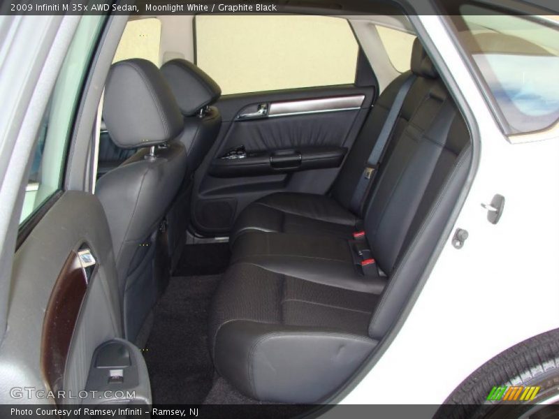Moonlight White / Graphite Black 2009 Infiniti M 35x AWD Sedan