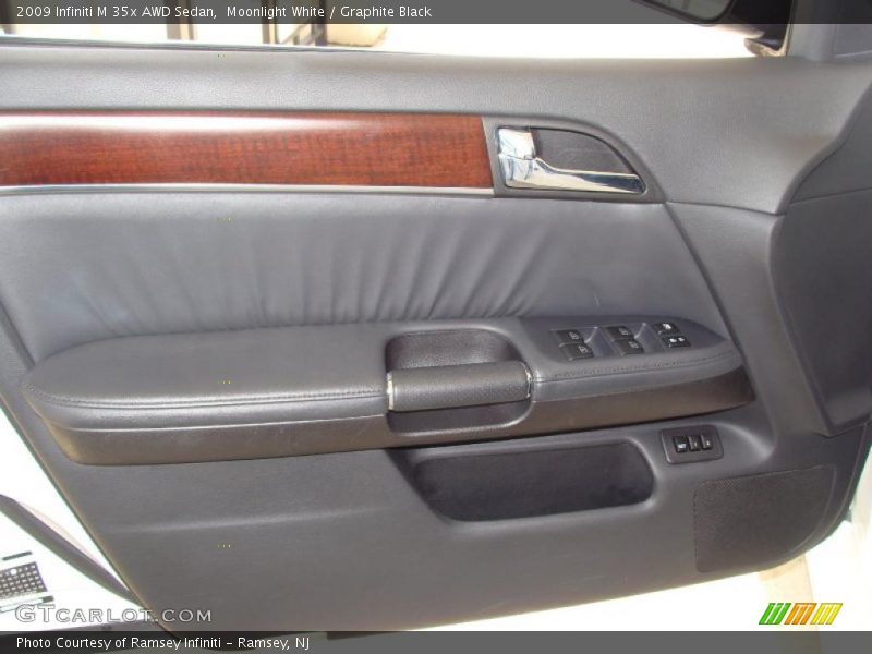 Moonlight White / Graphite Black 2009 Infiniti M 35x AWD Sedan