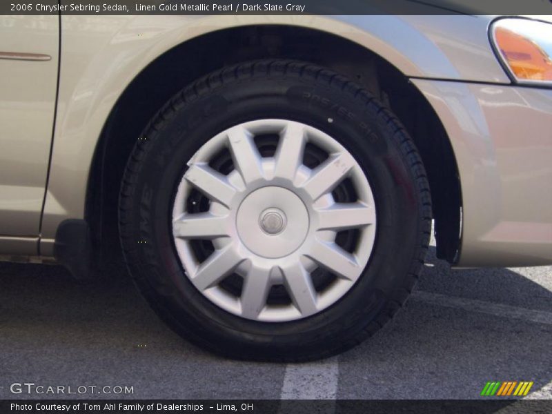 Linen Gold Metallic Pearl / Dark Slate Gray 2006 Chrysler Sebring Sedan