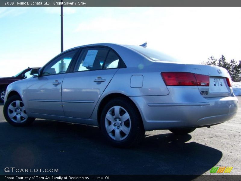 Bright Silver / Gray 2009 Hyundai Sonata GLS