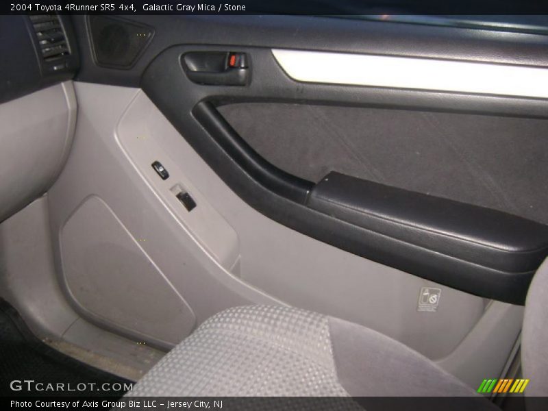 Galactic Gray Mica / Stone 2004 Toyota 4Runner SR5 4x4