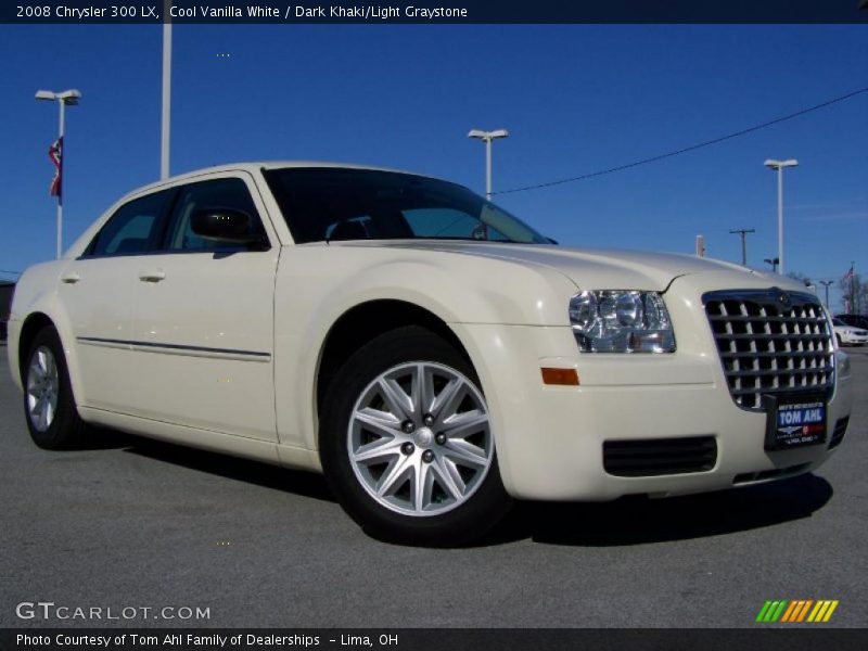 Cool Vanilla White / Dark Khaki/Light Graystone 2008 Chrysler 300 LX