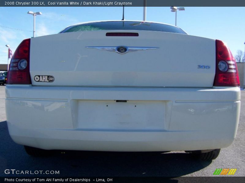 Cool Vanilla White / Dark Khaki/Light Graystone 2008 Chrysler 300 LX