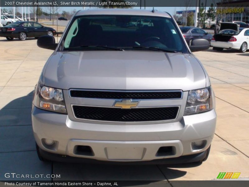 Silver Birch Metallic / Light Titanium/Ebony 2007 Chevrolet Avalanche LS