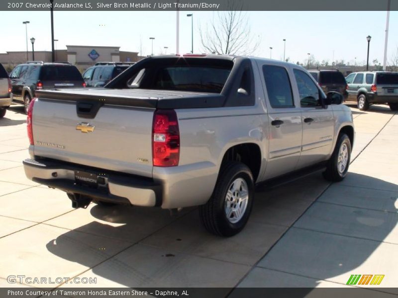 Silver Birch Metallic / Light Titanium/Ebony 2007 Chevrolet Avalanche LS