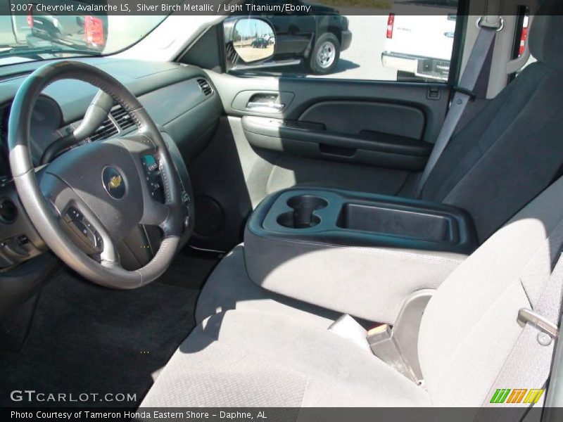 Silver Birch Metallic / Light Titanium/Ebony 2007 Chevrolet Avalanche LS