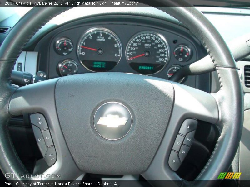 Silver Birch Metallic / Light Titanium/Ebony 2007 Chevrolet Avalanche LS