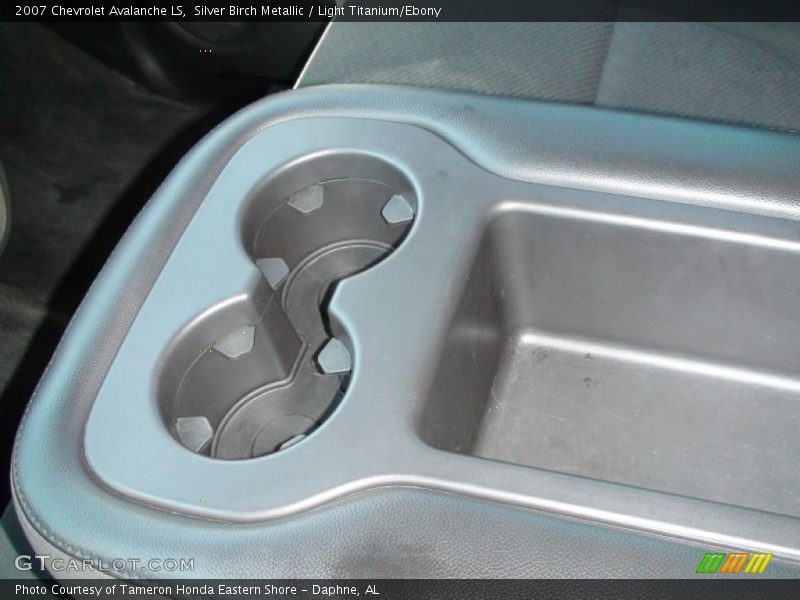 Silver Birch Metallic / Light Titanium/Ebony 2007 Chevrolet Avalanche LS