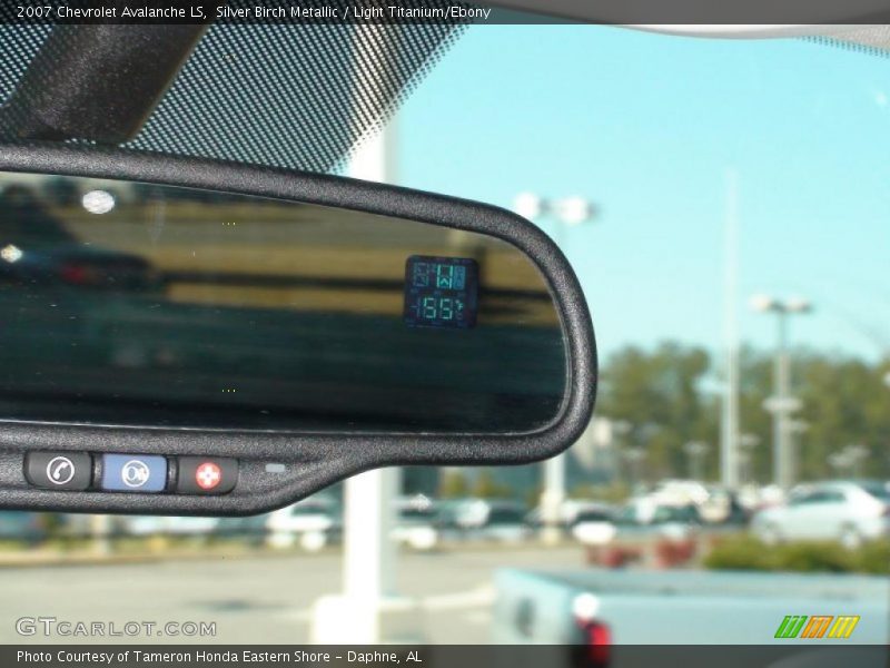 Silver Birch Metallic / Light Titanium/Ebony 2007 Chevrolet Avalanche LS