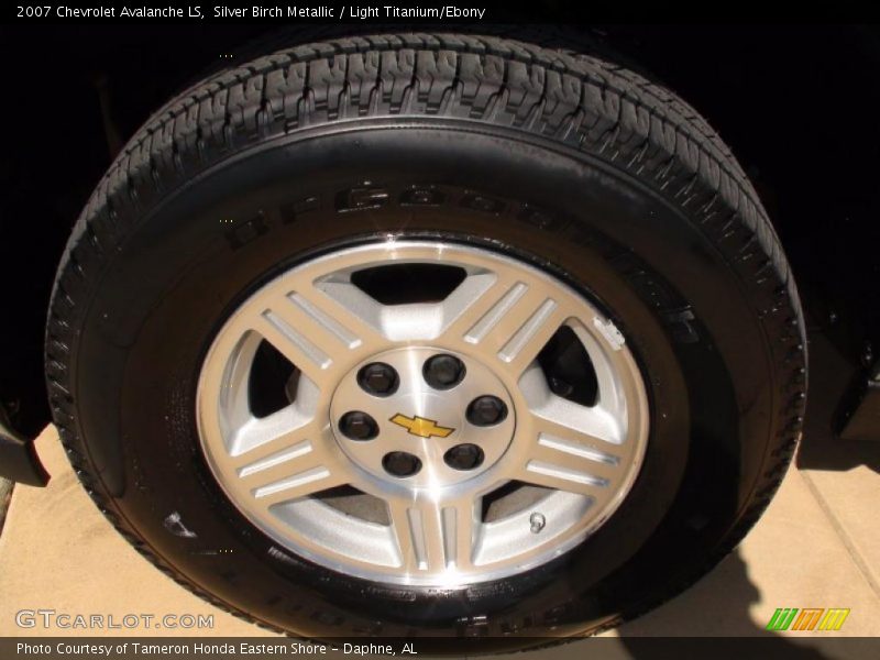 Silver Birch Metallic / Light Titanium/Ebony 2007 Chevrolet Avalanche LS