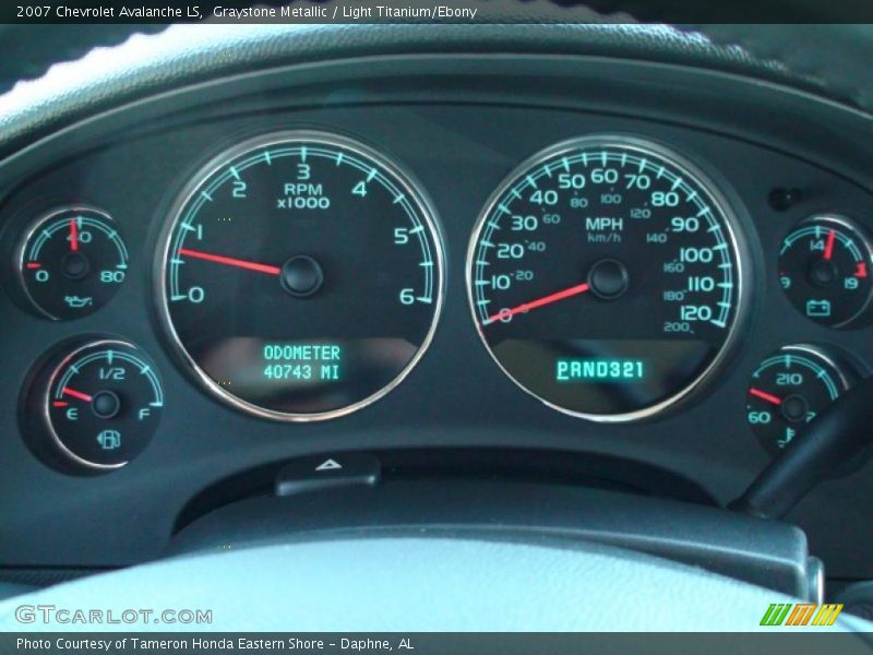 Graystone Metallic / Light Titanium/Ebony 2007 Chevrolet Avalanche LS