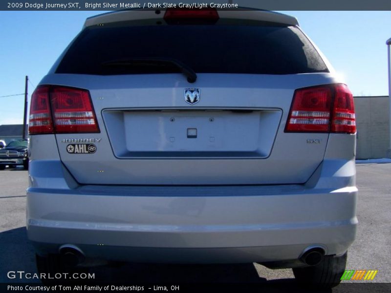 Bright Silver Metallic / Dark Slate Gray/Light Graystone 2009 Dodge Journey SXT