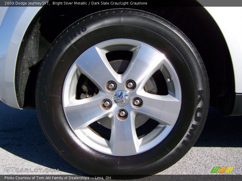 Bright Silver Metallic / Dark Slate Gray/Light Graystone 2009 Dodge Journey SXT