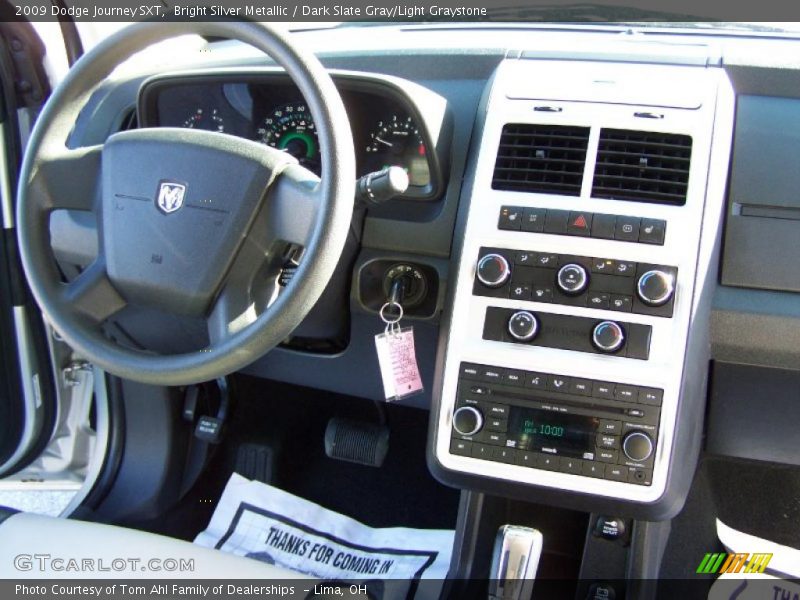 Bright Silver Metallic / Dark Slate Gray/Light Graystone 2009 Dodge Journey SXT