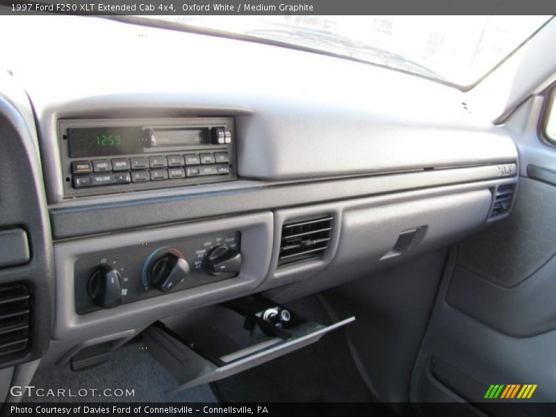 Oxford White / Medium Graphite 1997 Ford F250 XLT Extended Cab 4x4